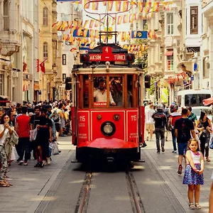Taksim Leon's Отель